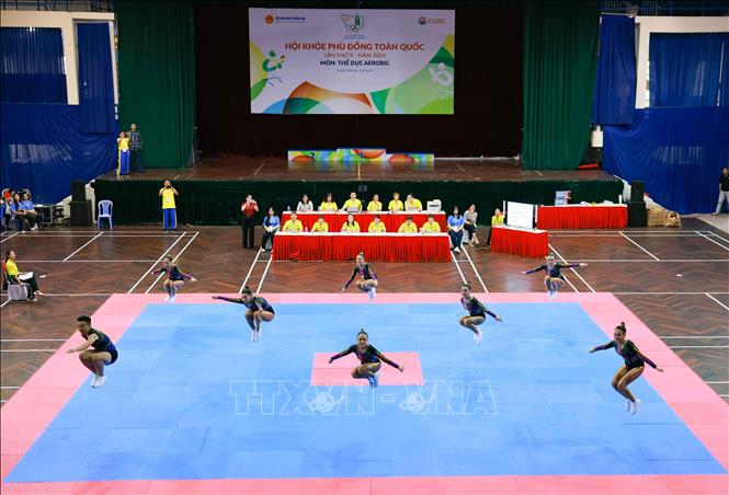 Phần thi bài quy định của đội thi đến từ TP Hồ Chí Minh. Ảnh: Thanh Tùng - TTXVN