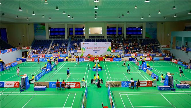 Môn cầu lông trong Hội khỏe Phù Đổng toàn quốc lần thứ 10 được tổ chức tại Nhà thi đấu quận Kiến An (Hải Phòng). Ảnh: Thanh Tùng - TTXVN