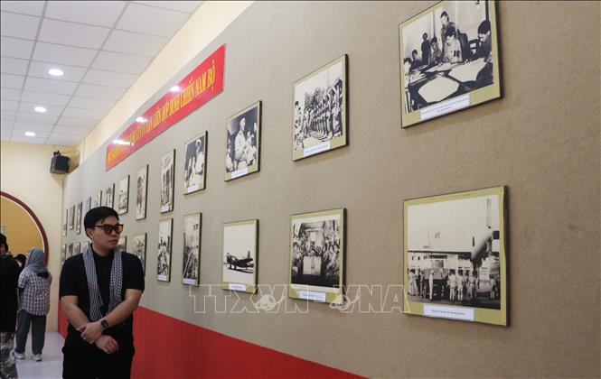 Di tích lịch sử Trụ sở Ủy ban liên hợp đình chiến Nam Bộ trưng bày nhiều hình ảnh phục vụ tham quan, tìm hiểu lịch sử. Ảnh: Hồng Thái - TTXVN