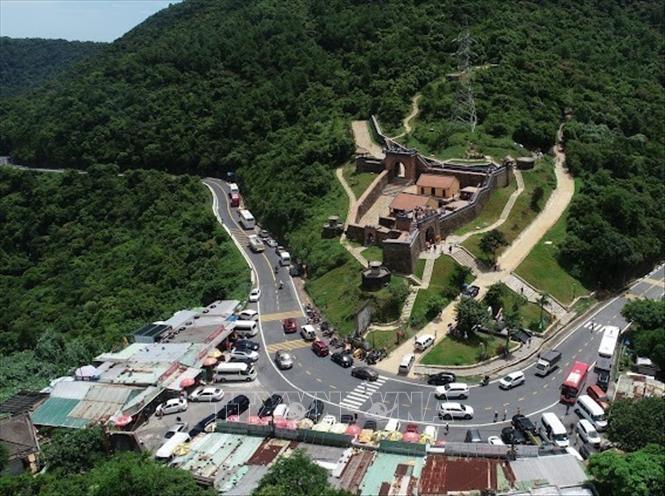 A bird's eye view of Hai Van Gate. VNA Photo: Mai Trang 