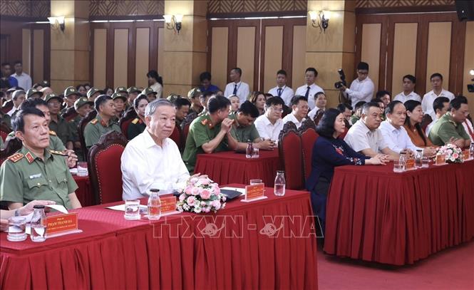 President To Lam attends the All People’s Security Safeguard Festival held in Cua Dong ward, Hoan Kiem district in Hanoi on August 2. VNA Photo: Lâm Khánh
