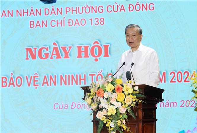 President To Lam speaks at the All People’s Security Safeguard Festival held in Cua Dong ward, Hoan Kiem district in Hanoi on August 2. VNA Photo: Lâm Khánh