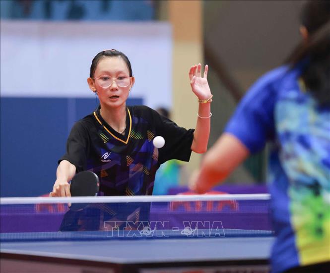 Thi đấu chung kết nội dung đơn nữ, môn bóng bàn giữa Nam Phương và Bội Linh (cùng tới từ TP Hồ Chí Minh). Ảnh: Thanh Tùng - TTXVN