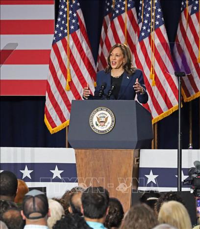 Phó Tổng thống Mỹ Kamala Harris trong cuộc vận động bầu cử ở West Allis, bang Wisconsin, ngày 23/7/2024. Ảnh: Kyodo/TTXVN