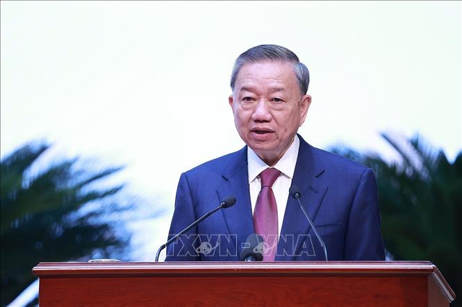 Party General Secretary and State President To Lam speaks at the conference. VNA Photo