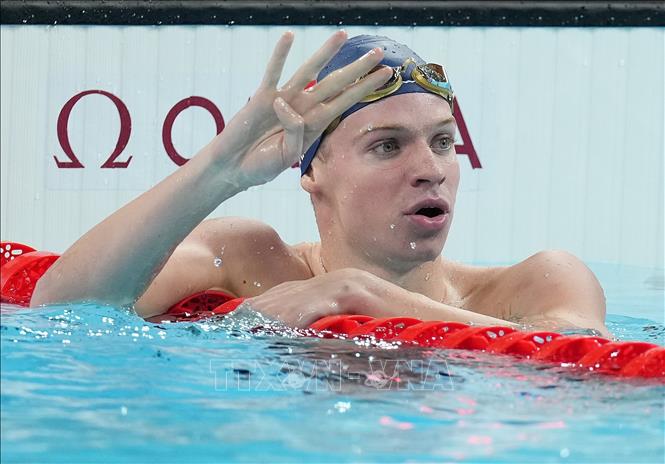 Siêu kình ngư Leon Marchand đoạt HCV nội dung bơi cá nhân hỗn hợp nam tại Olympic Paris 2024, ngày 2/8/2024. Ảnh: THX/TTXVN