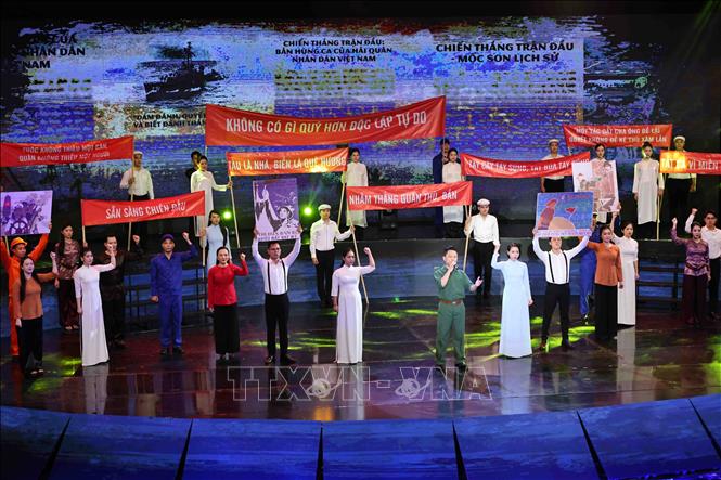 Các tiết mục văn nghệ đặc sắc  chương trình. Ảnh: Minh Đức - TTXVN