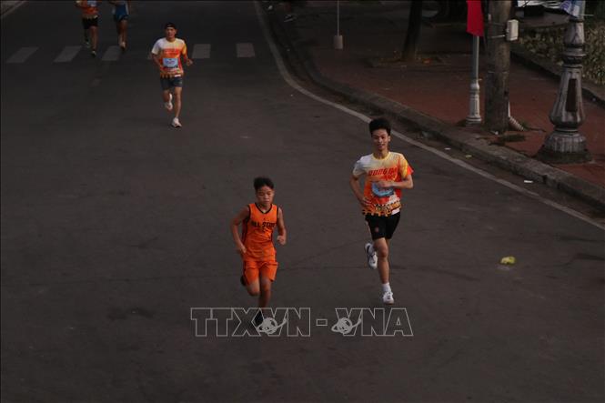 Giải chạy thu hút sự tham gia của nhiều thiếu nhi. Ảnh: Mai Trang - TTXVN
