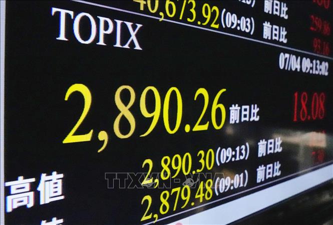 Chốt phiên giao dịch ngày 5/8/2024, chỉ số Topix giảm 12,3%. Ảnh: Kyodo/TTXVN