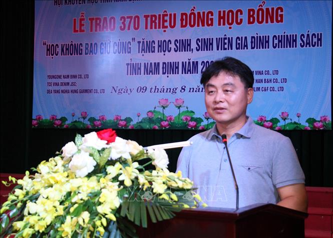 Ông Jin Jae Gyeng, Giám đốc điều hành Công ty  Cổ phần TCE Vina Denim JSC, đại diện Hiệp hội Doanh nghiệp tỉnh Nam Định, phát biểu. Ảnh: Nguyễn Lành - TTXVN