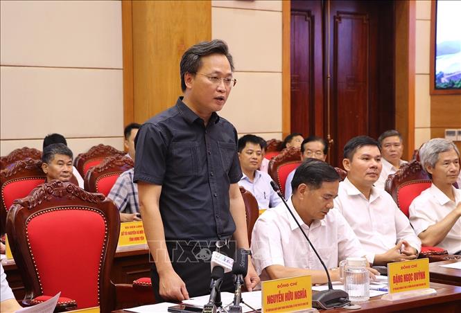 Đồng chí Nguyễn Hữu Nghĩa, Bí thư Tỉnh uỷ Hưng Yên phát biểu tại buổi làm việc. Ảnh: Thanh Hải - TTXVN 