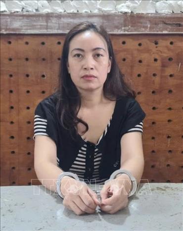 Đối tượng Nguyễn Thị Luyến, kế toán Phòng Công chứng số 1 tỉnh Lai Châu lừa đảo hàng tỷ đồng. Ảnh: TTXVN phát