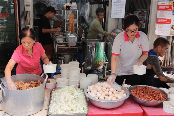 Các thành viên thiện nguyện của nhóm 