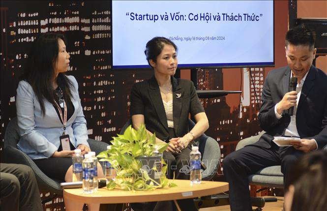 Các đại biểu đang thảo luận tại Tọa đàm 