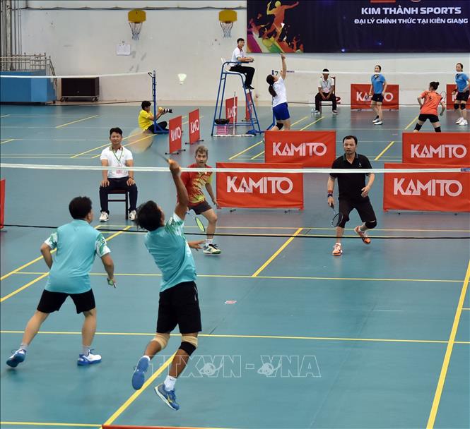 Các vận động viên tham gia thi đấu. Ảnh: Lê Sen - TTXVN