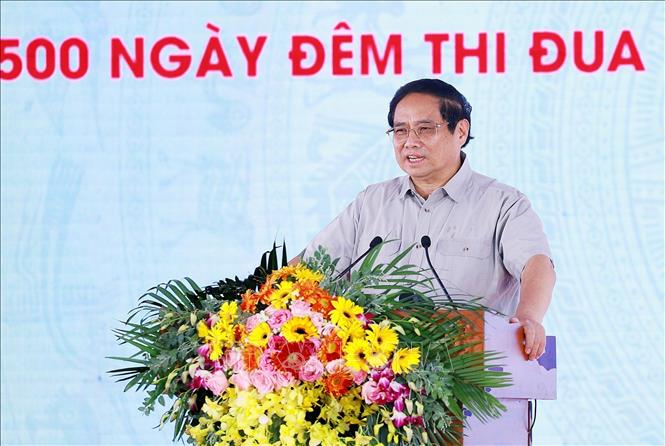 Prime Minister Pham Minh Chinh speaks at the launching ceremony. VNA Photo: Dương Giang