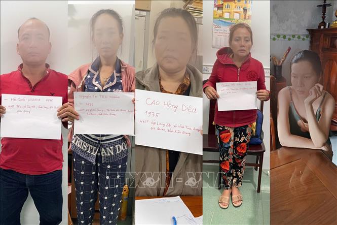 Các đối tượng từ trái qua phải Hà Quốc Phương, Nguyễn Thị Thu Nhanh, Cao Hồng Diệu, Quách Mỹ Tiên, Lê Thị Hương Nhi. Ảnh: TTXVN phát
