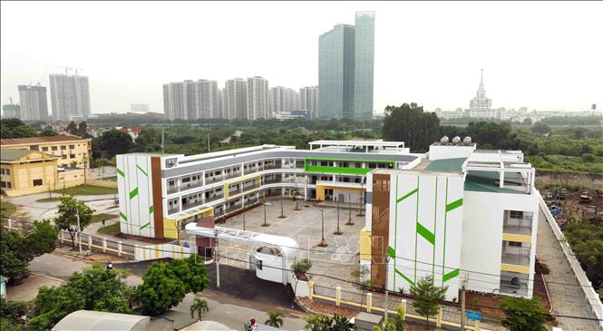 Trường mầm non Sao khuê xã Đa Tốn, huyện Gia Lâm được xây dựng theo tiêu chí Nông thôn mới. Ảnh: Vũ Sinh - TTXVN