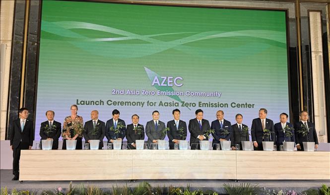 A view of the lauch ceremony for Asia Zero Emission Centre. VNA Photo: Đỗ Quyên