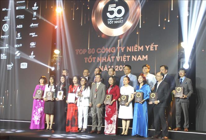 Vinh danh 50 công ty niêm yết tốt nhất thị trường 2024 của Forbes Việt Nam. Ảnh: Mỹ Phương – TTXVN.
