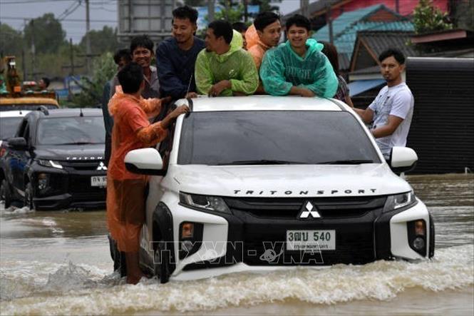 Cảnh ngập lụt sau những trận mưa lớn tại Narathiwat, Thái Lan. Ảnh: Getty Images/TTXVN