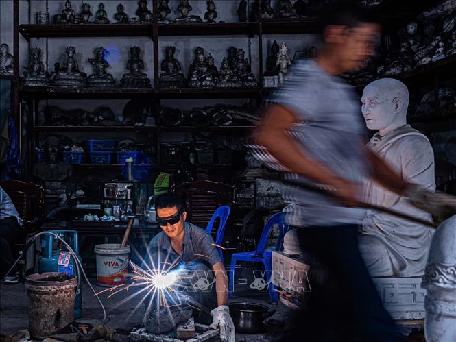 Khu vực làm khuôn cho sản phẩm. Ảnh: Phạm Tuấn Anh - TTXVN