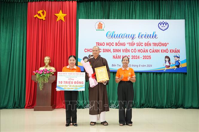 Tiếp nhận kinh phí hỗ trợ từ các nhà tài trợ trong chương trình 