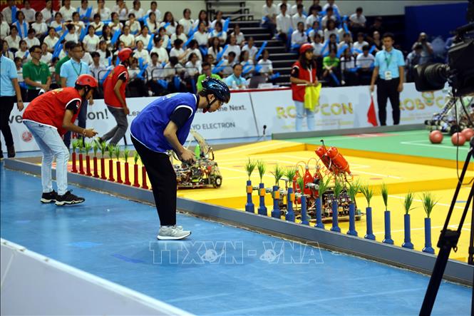 Phần thi giữa đội Việt Nam 1 và Malaysia ở tứ kết. Ảnh: Đức Hiếu - TTXVN