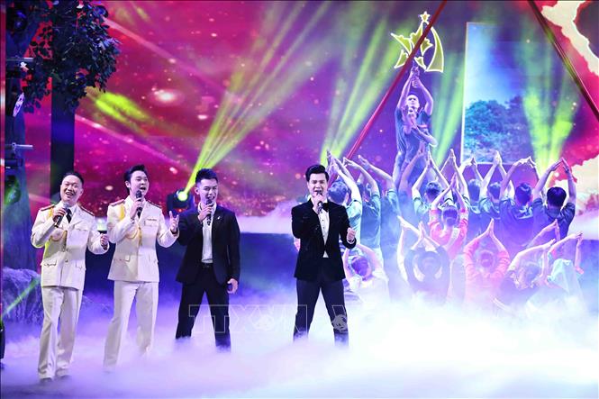 Các tiết mục nghệ thuật đặc sắc trong Chương trình giao lưu nghệ thuật “Sao Độc lập”. Ảnh: Minh Đức - TTXVN