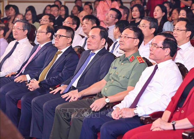 Các đại biểu dự chương trình. Ảnh: Minh Đức - TTXVN


