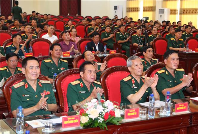 Các thế hệ lãnh đạo, chỉ huy của Sư đoàn 308 dự lễ kỷ niệm. Ảnh: Trọng Đức - TTXVN