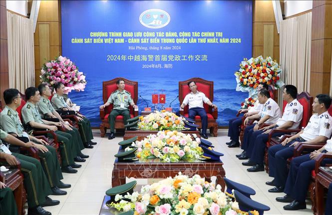 Quang cảnh buổi làm việc. Ảnh: Hoàng Ngọc - TTXVN