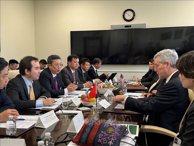 Toàn cảnh buổi làm việc tại APHIS. Ảnh: Kiều Trang, PVTTXVN tại Washington D.C