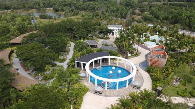 Khu du lịch suối khoáng nóng Bình Châu Onsen là điểm đến hấp dẫn và thu hút người dân các tỉnh thành. Ảnh: Huỳnh Sơn-TTXVN