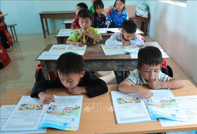 Học sinh trên địa bàn huyện Đồng Văn, Hà Giang sẵn sàng đón năm học mới 2024 - 2025. Ảnh: Hoàng Hiếu - TTXVN