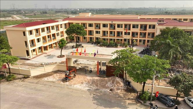Trường Trung học Cơ sở Vân Hà, xã Vân Hà được xây dựng theo tiêu chí nông thôn mới. Ảnh: Vũ Sinh - TTXVN