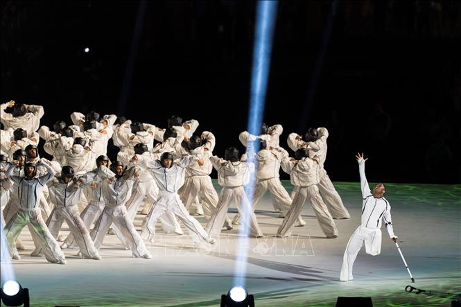 Ngày 28/8/2024, Pháp khai mạc Thế vận hội thể thao dành cho người khuyết tật (Paralympic 2024) trên quảng trường Concorde và Đại lộ Champs-Elysees ở thủ đô Paris với chủ đề 