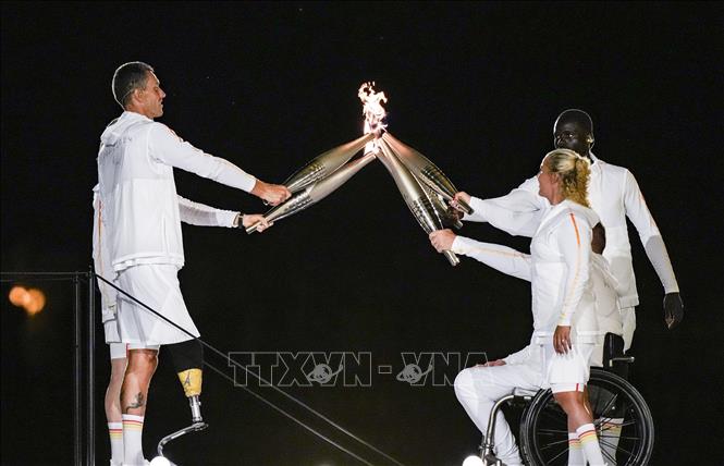 Ngày 28/8/2024, Pháp khai mạc Thế vận hội thể thao dành cho người khuyết tật (Paralympic 2024) trên quảng trường Concorde và Đại lộ Champs-Elysees ở thủ đô Paris với chủ đề 