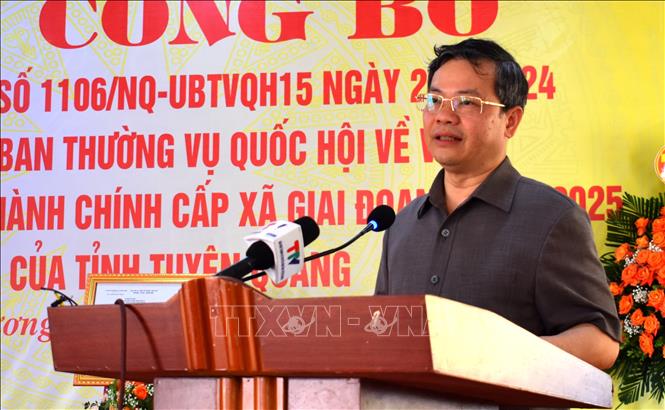 Chủ tịch UBND tỉnh Tuyên Quang Nguyễn Văn Sơn phát biểu tại buổi lễ. Ảnh: Hoàng Hải - TTXVN