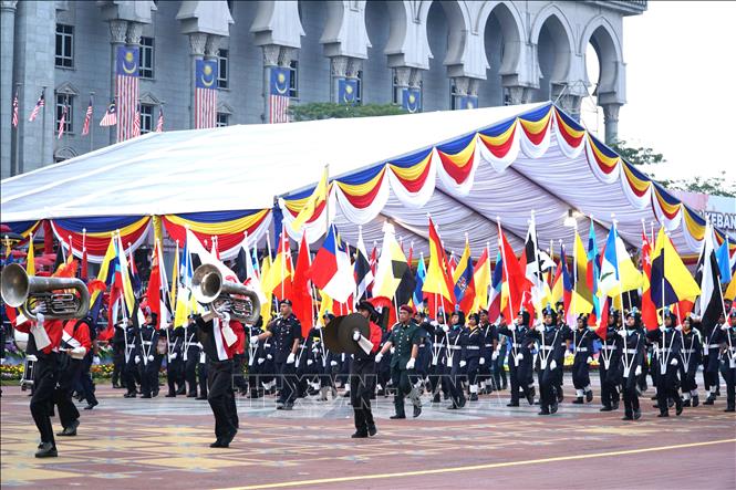 Bộ Thống nhất dẫn đầu đoàn diễu hành với đoàn rước cờ của các bang. Ảnh: Hằng Linh - PV TTXVN tại Malaysia 