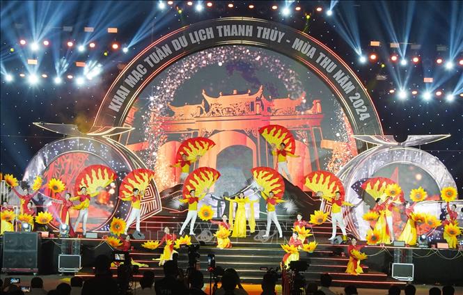 Chương trình nghệ thuật tại lễ khai mạc Tuần Du lịch Thanh Thuỷ - mùa Thu năm 2024. Ảnh: Tạ Toàn - TTXVN