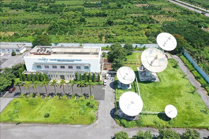 Trạm điều khiển và khai thác vệ tinh Vinasat - Quế Dương là trạm điều khiển chính được xây dựng quy mô tại Cát Quế, Hoài Đức, Hà Nội. Ảnh: Minh Quyết – TTXVN