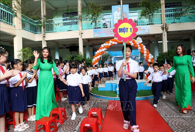 A ceremony to start a new school year at the Pham Ngoc Thach primary school in Ho Chi Minh City. VNA Photo