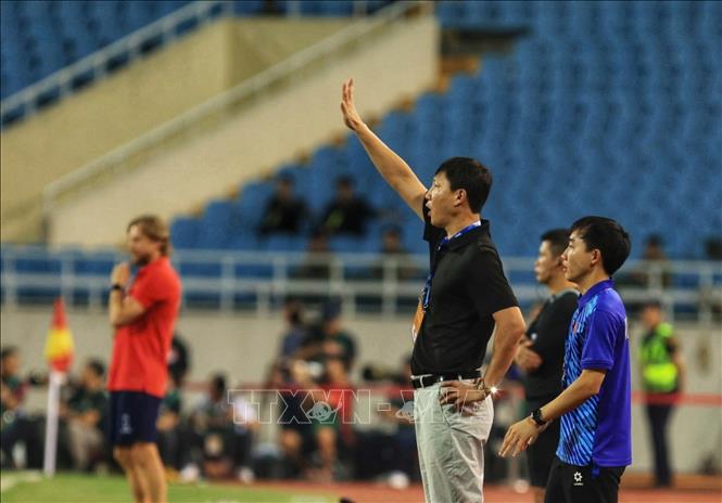 Đây được xem là bài kiểm tra chất lượng đối với HLV Kim Sang-sik và các học trò khi mà Nga được đánh giá cao hơn rất nhiều. Ảnh: Tuấn Anh-TTXVN 
