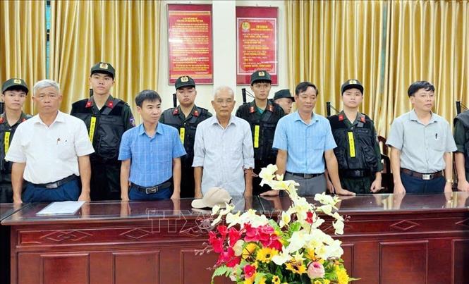 Các đối tượng tại Cơ quan Cảnh sát Điều tra Công an tỉnh Nam Định. Ảnh: Thái Thuần – TTXVN