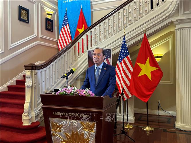 Đại sứ Việt Nam tại Mỹ Nguyễn Quốc Dũng phát biểu tại sự kiện. Ảnh: Kiều Trang, PVTTXVN tại Washington DC, Mỹ