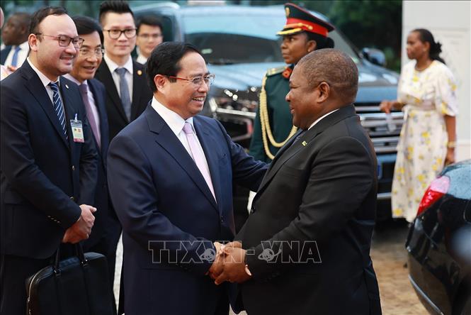 Thủ tướng Phạm Minh Chính hội kiến Tổng thống Mozambique Filipe Jacinto Nyusi. Ảnh: Dương Giang-TTXVN