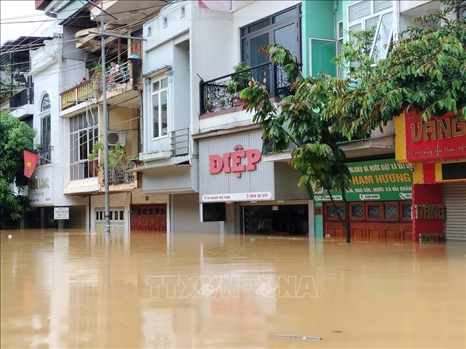 Thành phố Yên Bái chìm trong biển nước, sáng ngày 10/9. Ảnh: Tuấn Anh - TTXVN