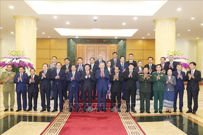 Party General Secretary and President To Lam and Lao Party General Secretary and President Thongloun Sisoulith co-chair a high-level meeting between the two Communist Party of Vietnam and the Lao People’s Revolutionary Party in Hanoi on September 11. VNA Photo: Trí Dũng