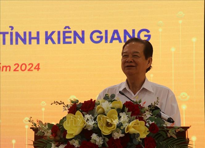 Ông Nguyễn Tấn Dũng, nguyên Ủy viên Bộ Chính trị, nguyên Thủ tướng Chính phủ, phát biểu tại lễ công bố Quỹ Khuyến học tỉnh Kiên Giang. Ảnh: Lê Huy Hải - TTXVN